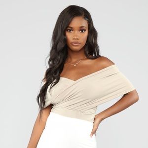 FashionNova Off  the shoulder bodysuit 3 for $25🛍